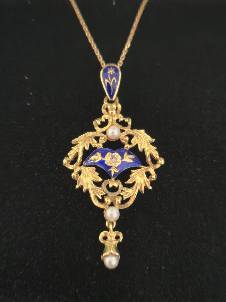 Pendentif Ancien Art Nouveau en Or Jaune, Émail Bleu et Perles Fine