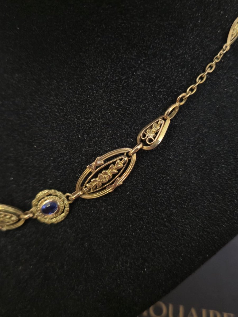 Collier draperie d'époque en or jaune et saphirs naturels -photo-3