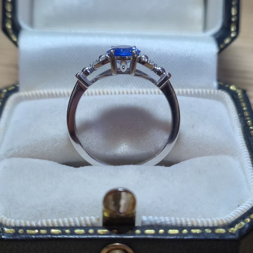 Bague saphir et diamants-photo-1