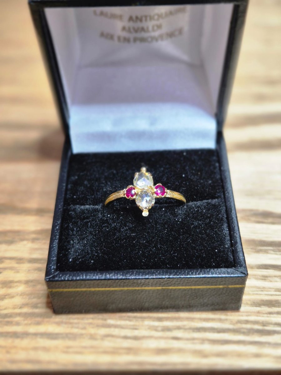 Bague rubis et diamants