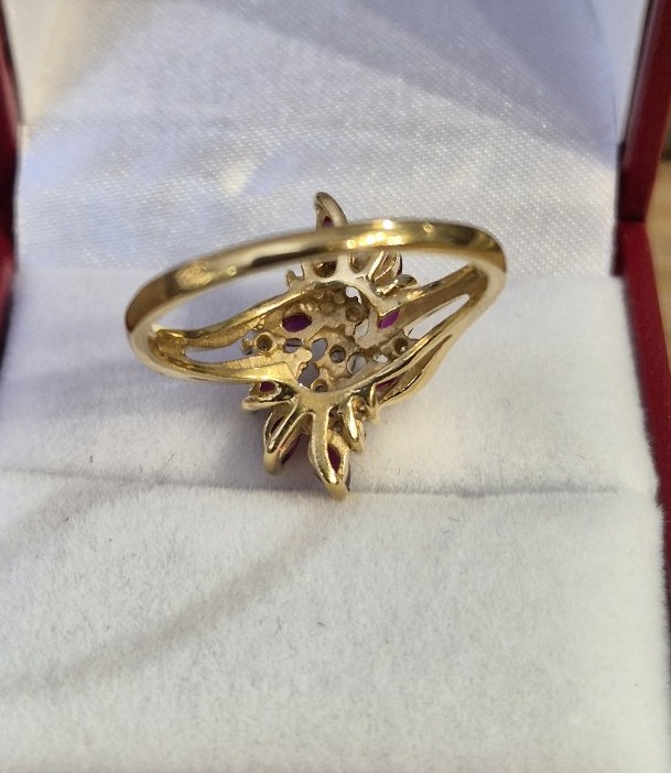 Vintage Ruby Ring-photo-4