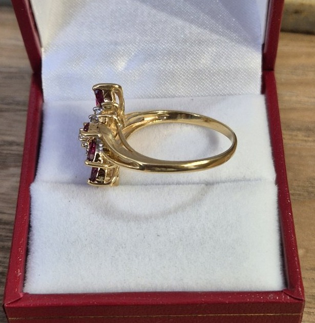 Vintage Ruby Ring-photo-3