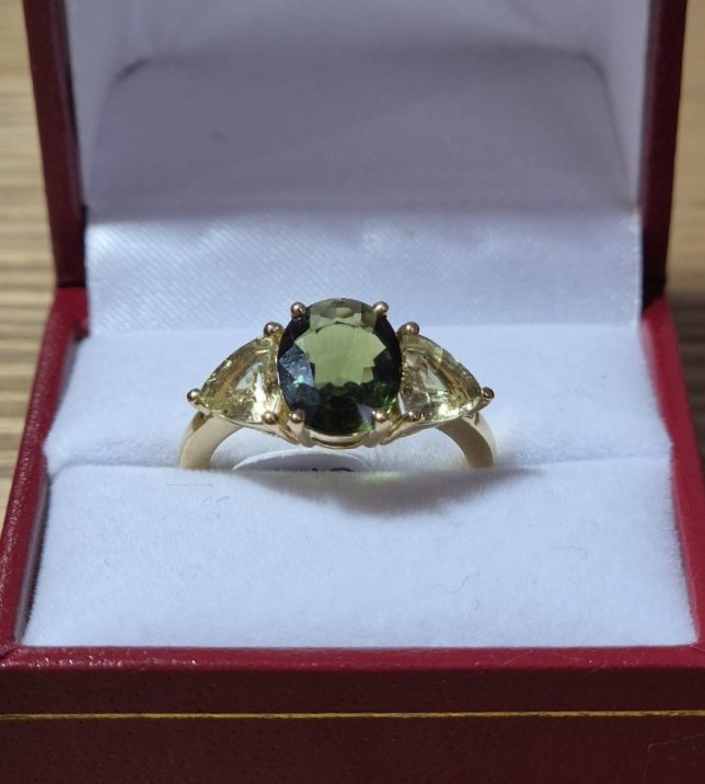 Bague saphirs verts