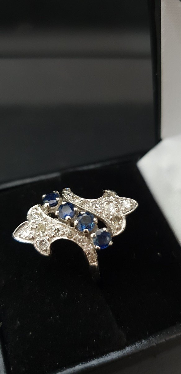 White Gold Ring Set With Sapphires And Diamonds-photo-3