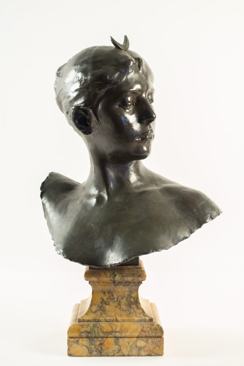 Alexandre FALGUIÈRE (1831-1900) - Bronze Diane Chasseresse, XIXème.
