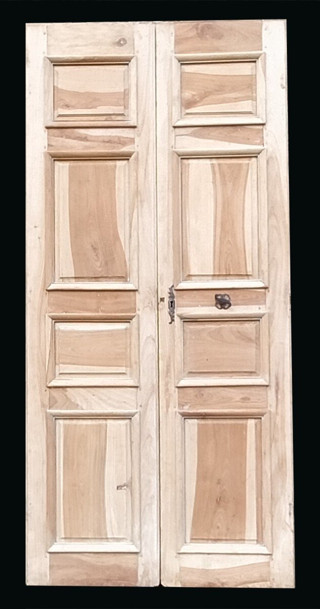Deux Double Portes Anciennes d'Epoque XVIIIème Avec Moulure Grand Cadre