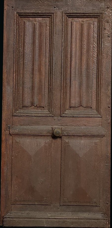 Beautiful Old Entrance Door With Napkin Fold Patterns In Oak