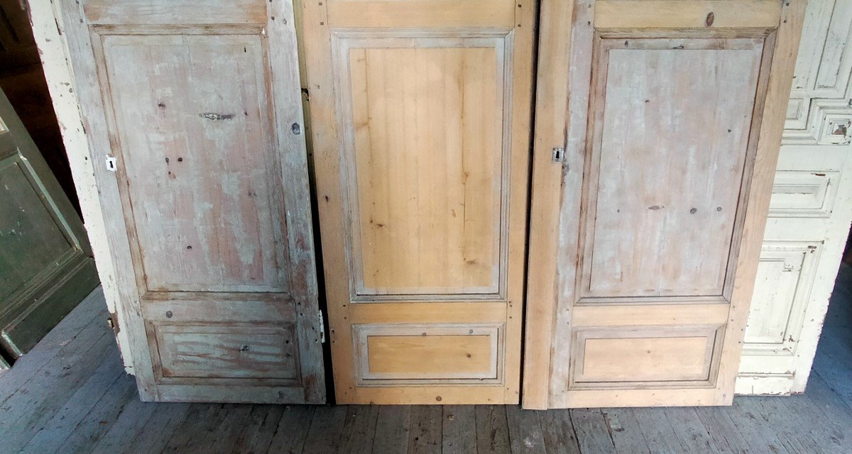 3 Identical Old Cupboard Doors H182cm L225cm-photo-3