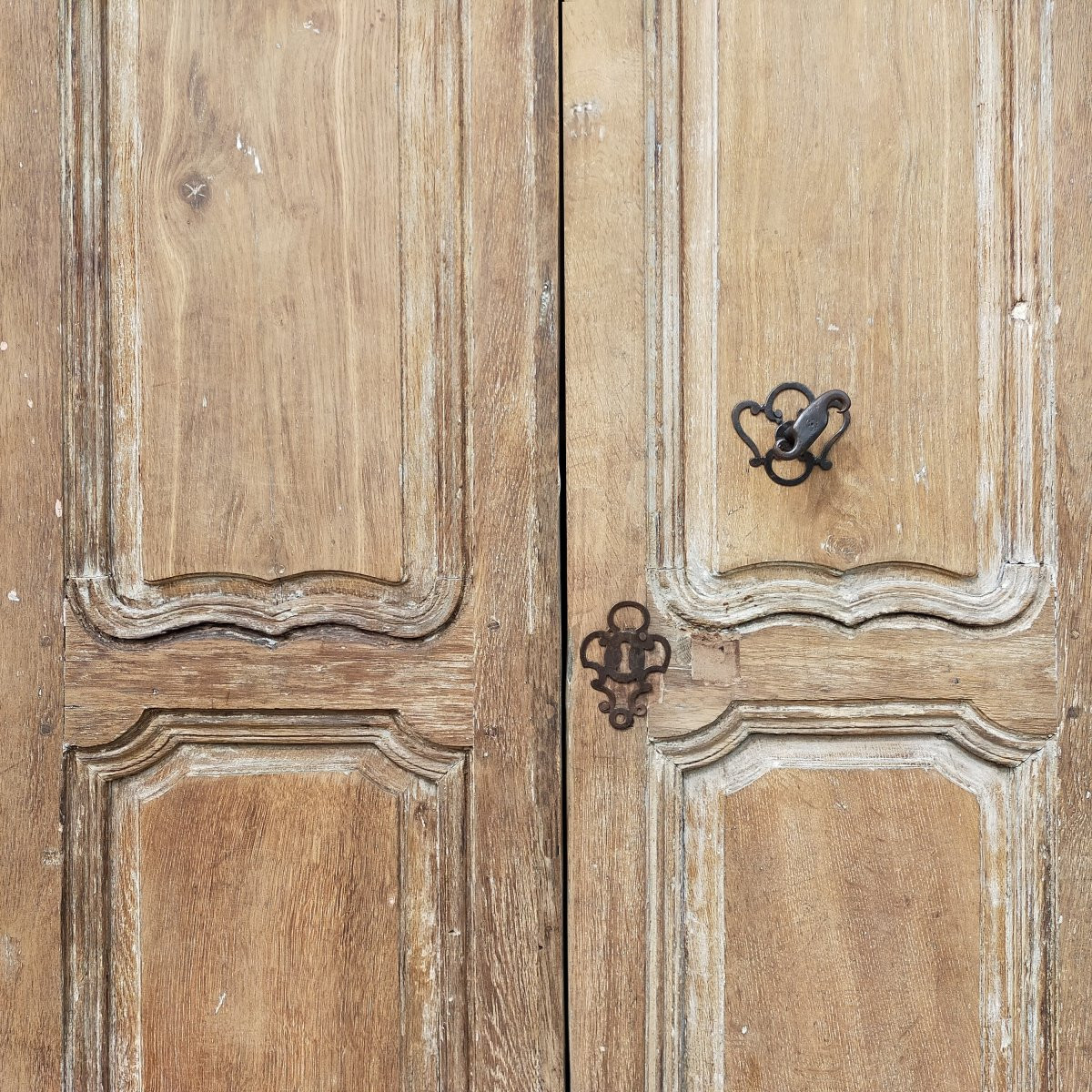 Antique Double Communicating Door From The 18th Century With Superb Ironwork And Woodwork-photo-2