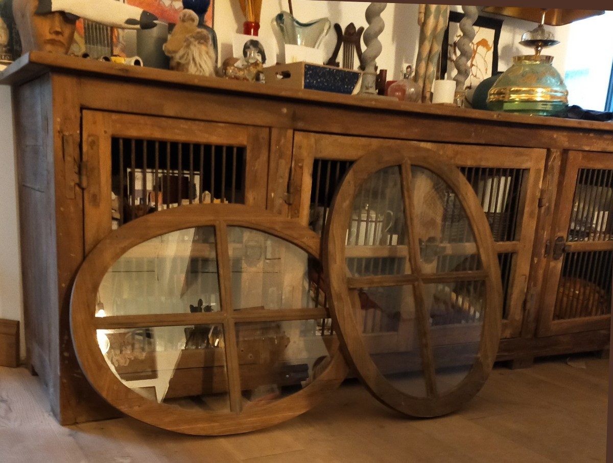 Deux oeil de boeuf en chêne en très bon état