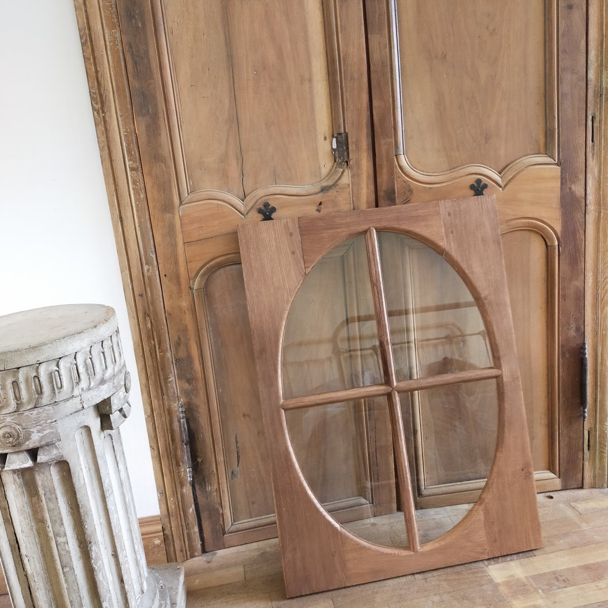 Two Large Oak Bullseye Windows In Very Good Condition, Transom Window-photo-1