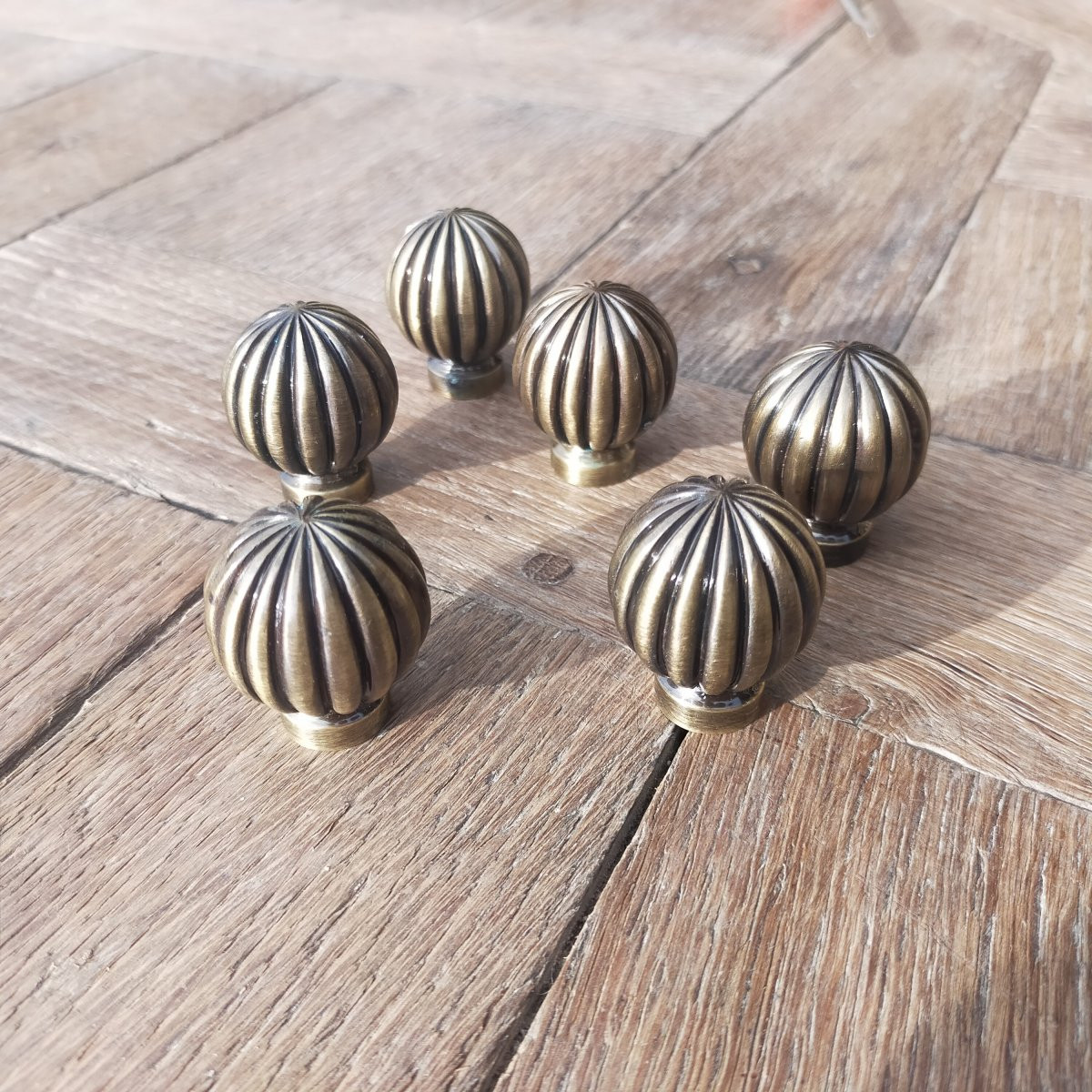 Six boutons de porte anciens en bronze Maison Fontaine catalogue Art Déco - Art Nouveau-photo-3