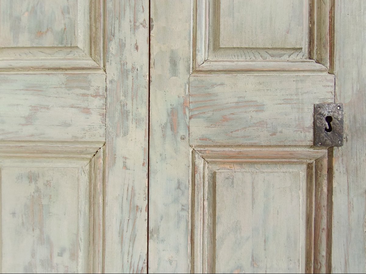 Two Sets Of Three 18th-century Period Cabinet Doors With Wood Paneling, For A Total Of 6 Panels-photo-1