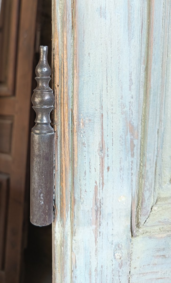 Two Sets Of Three 18th-century Period Cabinet Doors With Wood Paneling, For A Total Of 6 Panels-photo-3