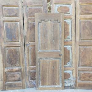 Old 18th Century Oak Door In Oak And Its Ironwork