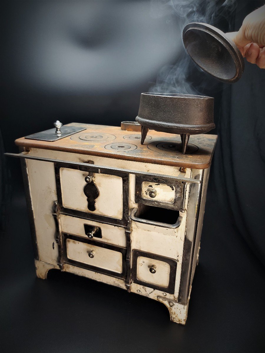 Cooker Toy: "a Table!"