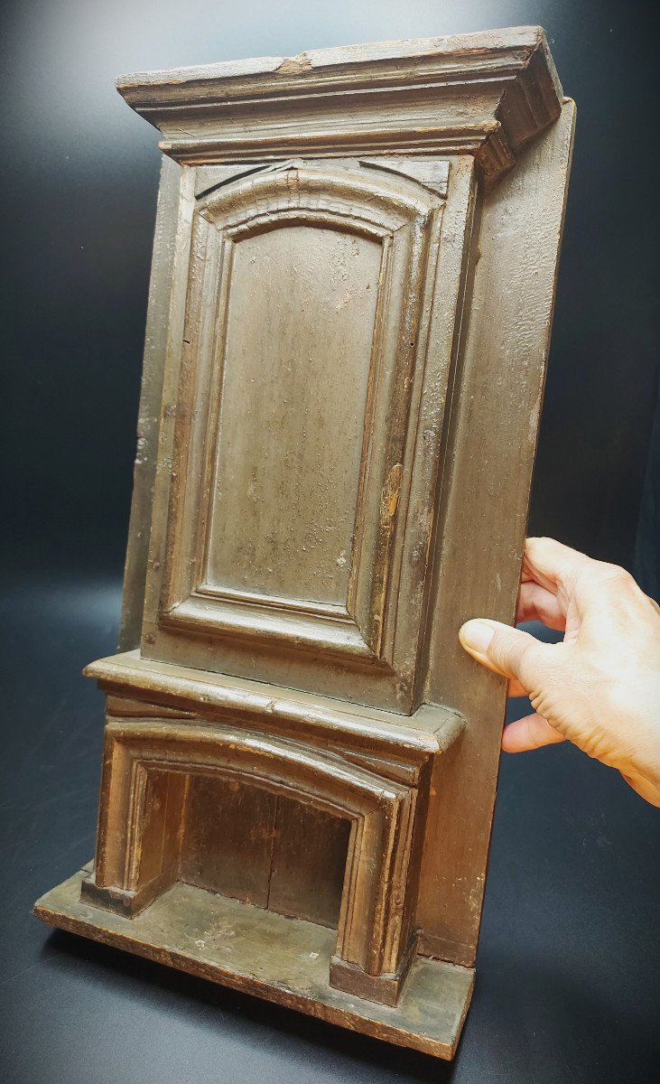 18th Century Wooden Model Representing A Fireplace