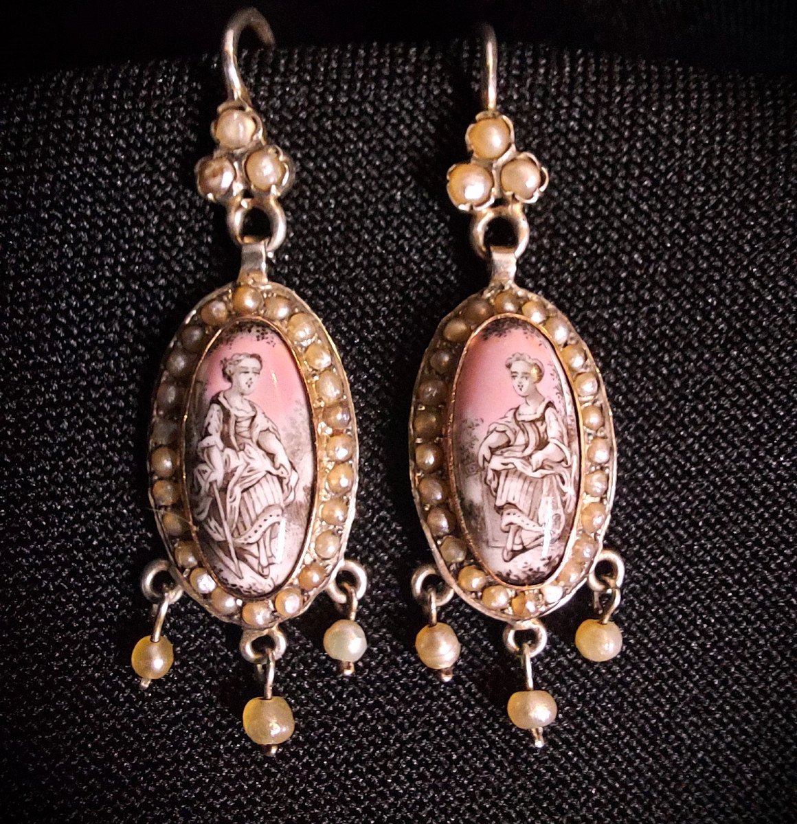 Boucles d'Oreilles & Broche en Grisaille Aux Scènes Pastorales Début 19e Siècle-photo-2