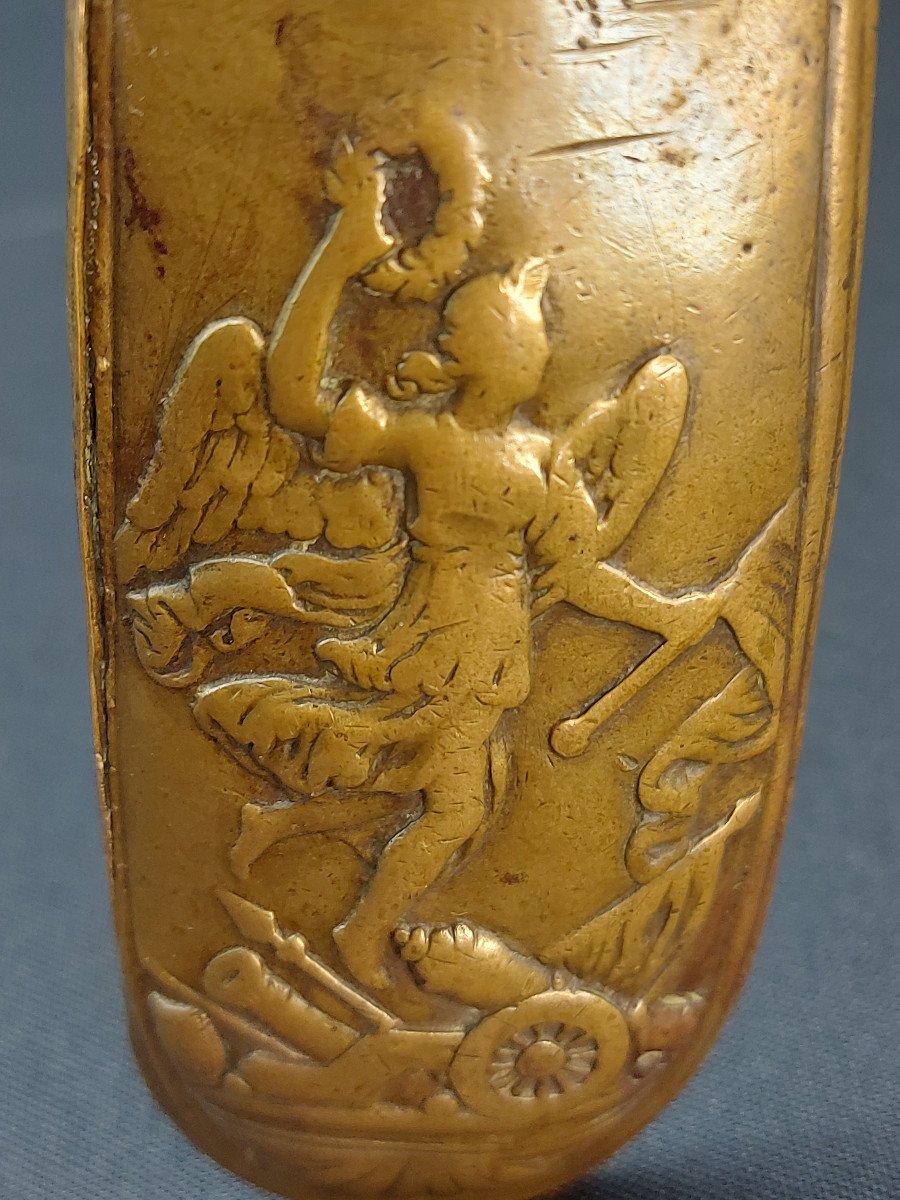 17th Century Bronze Tobacco Grater-photo-4