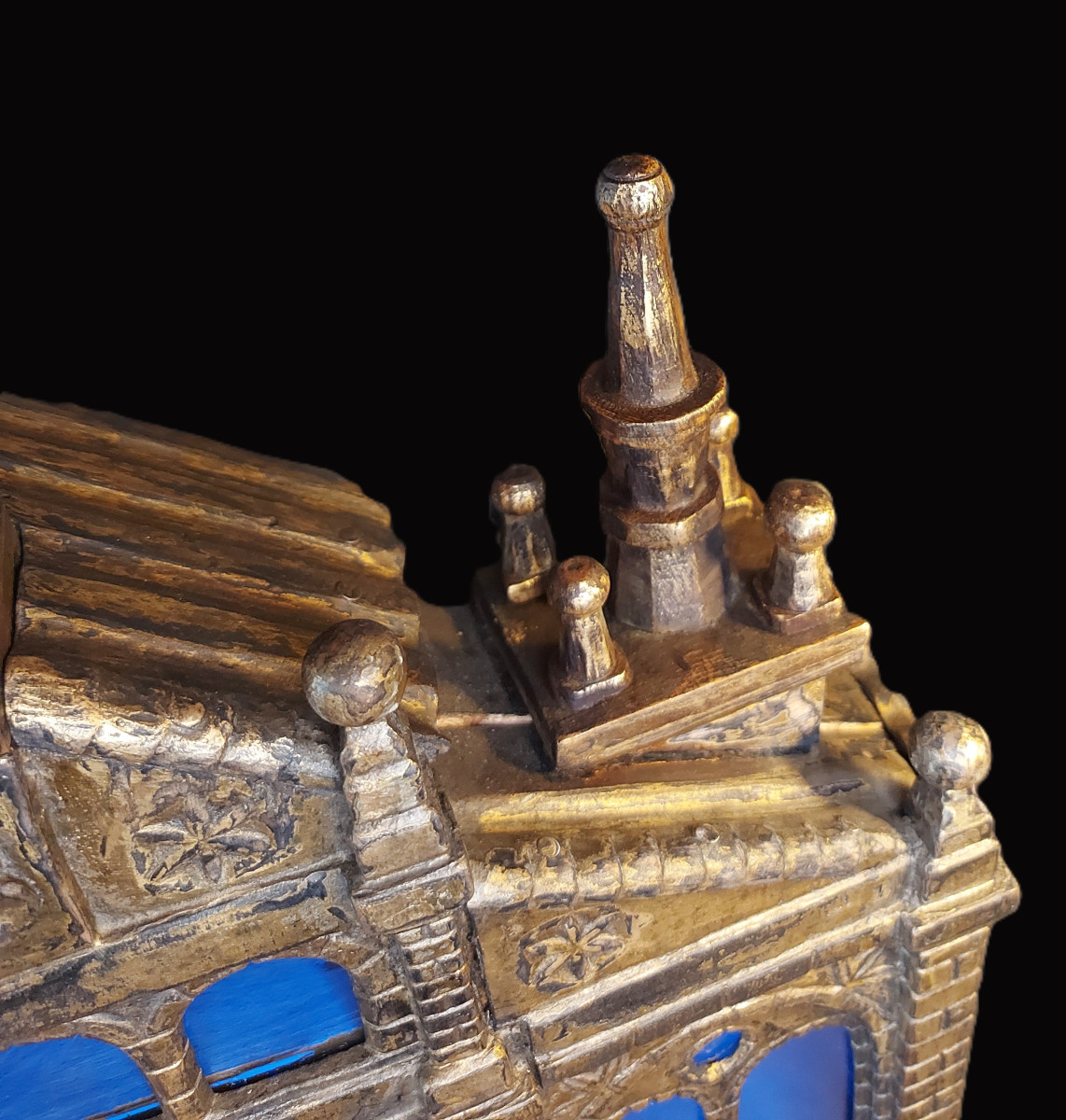 Folk Art: Cathedral-shaped Display Case-photo-4