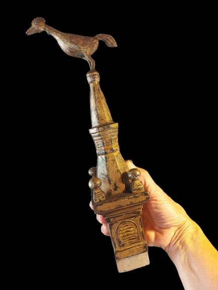 Folk Art: Cathedral-shaped Display Case-photo-3