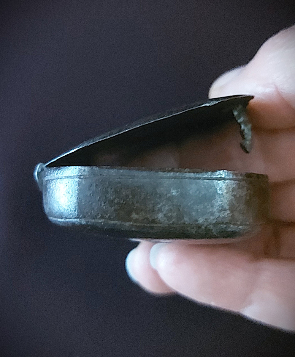 17th Century Iron Snuffbox-photo-2