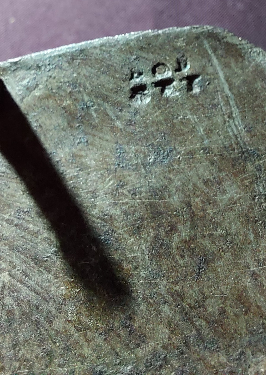 17th Century Iron Snuffbox-photo-6