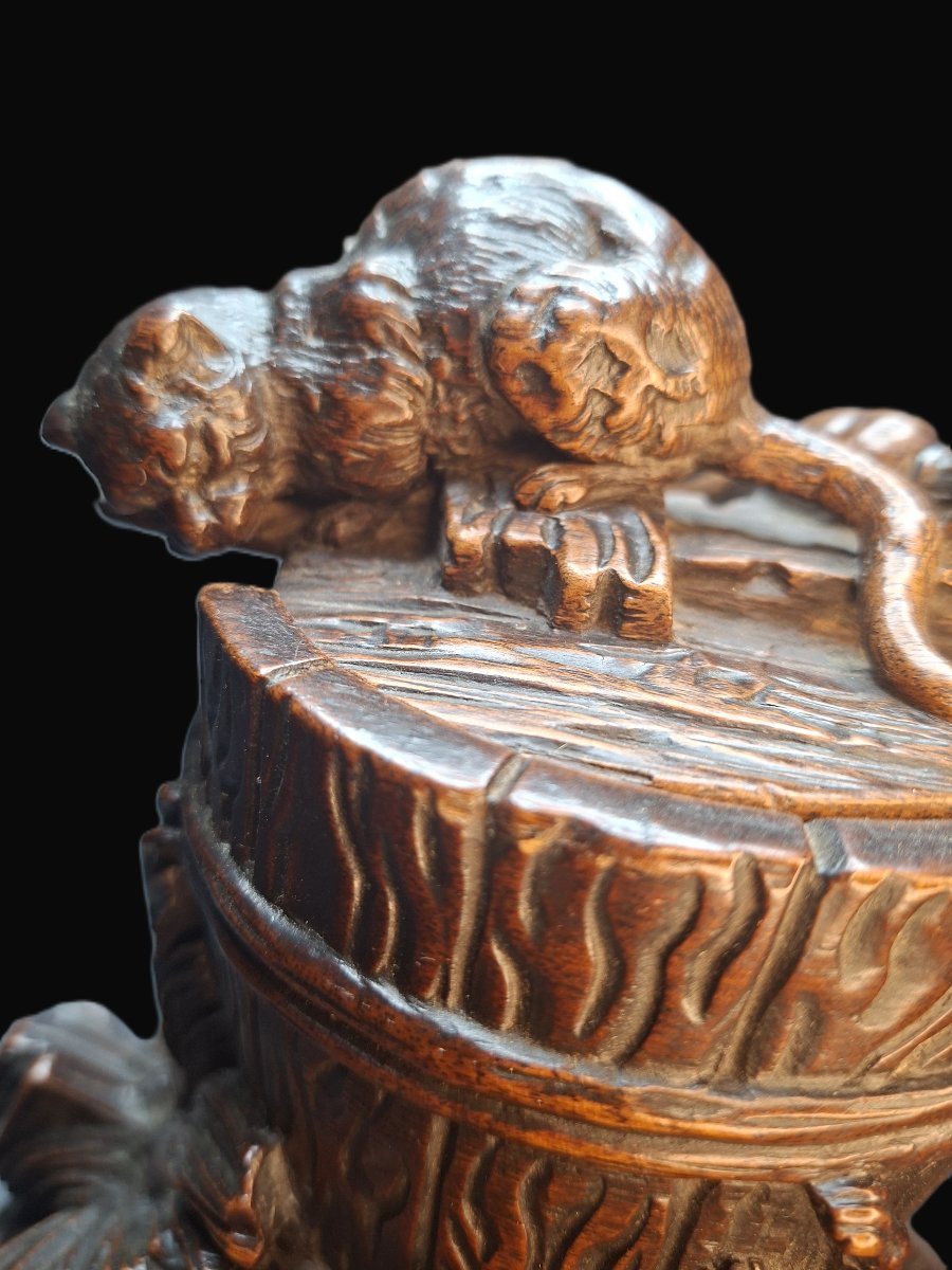 Black Forest Box With Two Playing Cats-photo-3