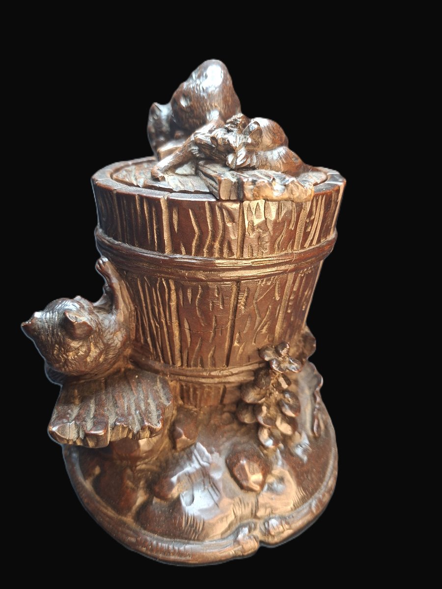 Black Forest Box With Two Playing Cats-photo-4