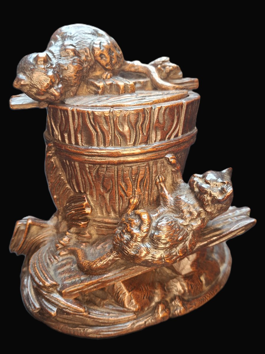 Black Forest Box With Two Playing Cats