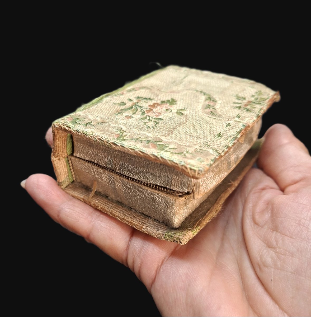 Double paperolles - reliquaire de voyage-photo-3