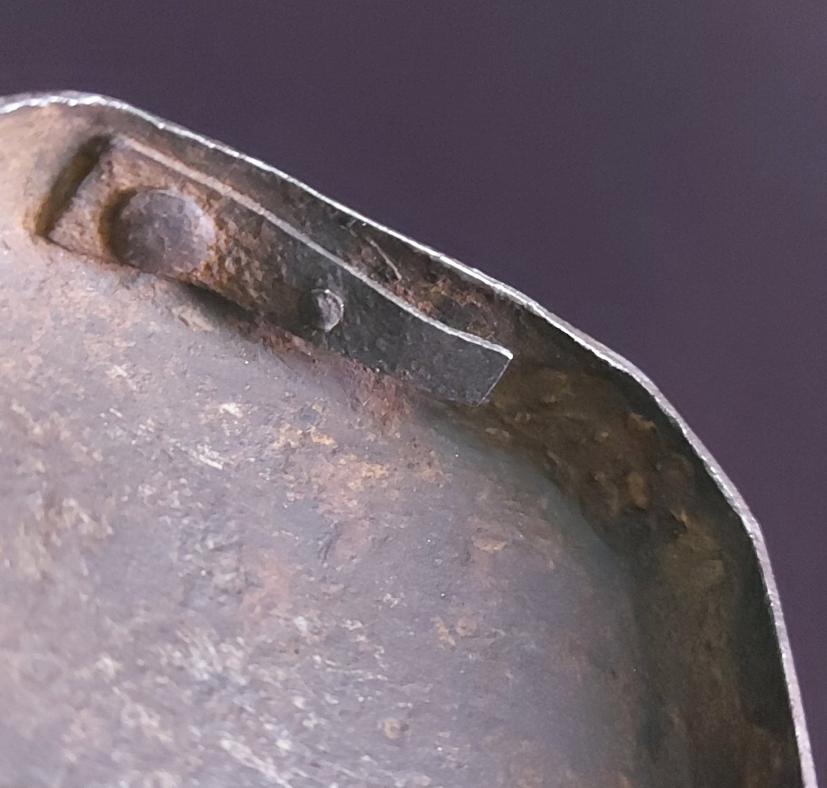 Proantic: 17th Century Engraved Iron Snuff Box