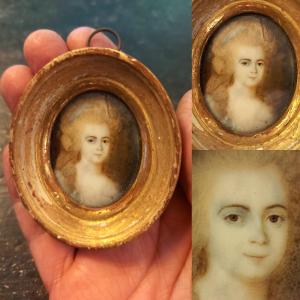 Miniature Portrait De Jeune Femme