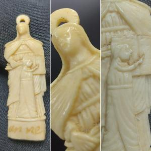 Bone Pendant: Education Of The Virgin Mary