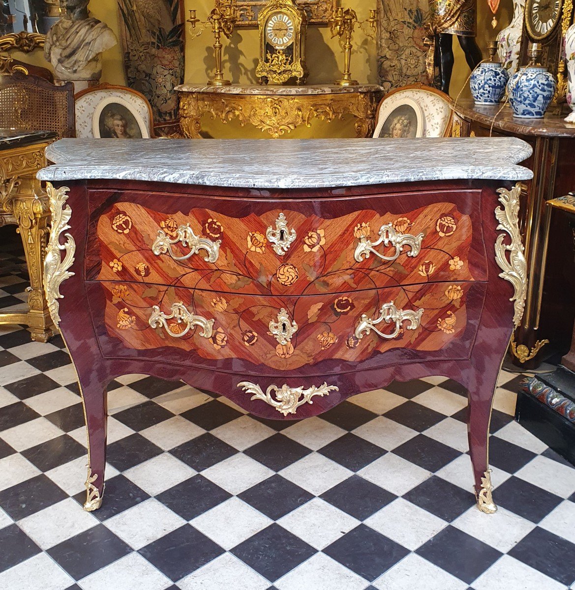 Large Curved Chest Of Drawers Louis XV Period-photo-4