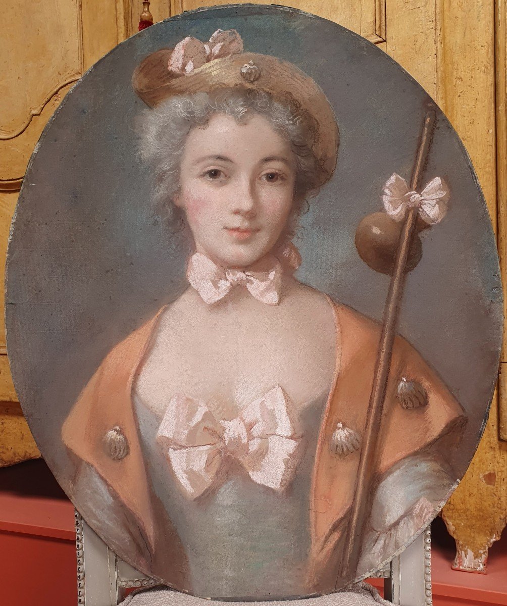 Elégante En Costume De Pélerine Epoque Louis XVI-photo-1