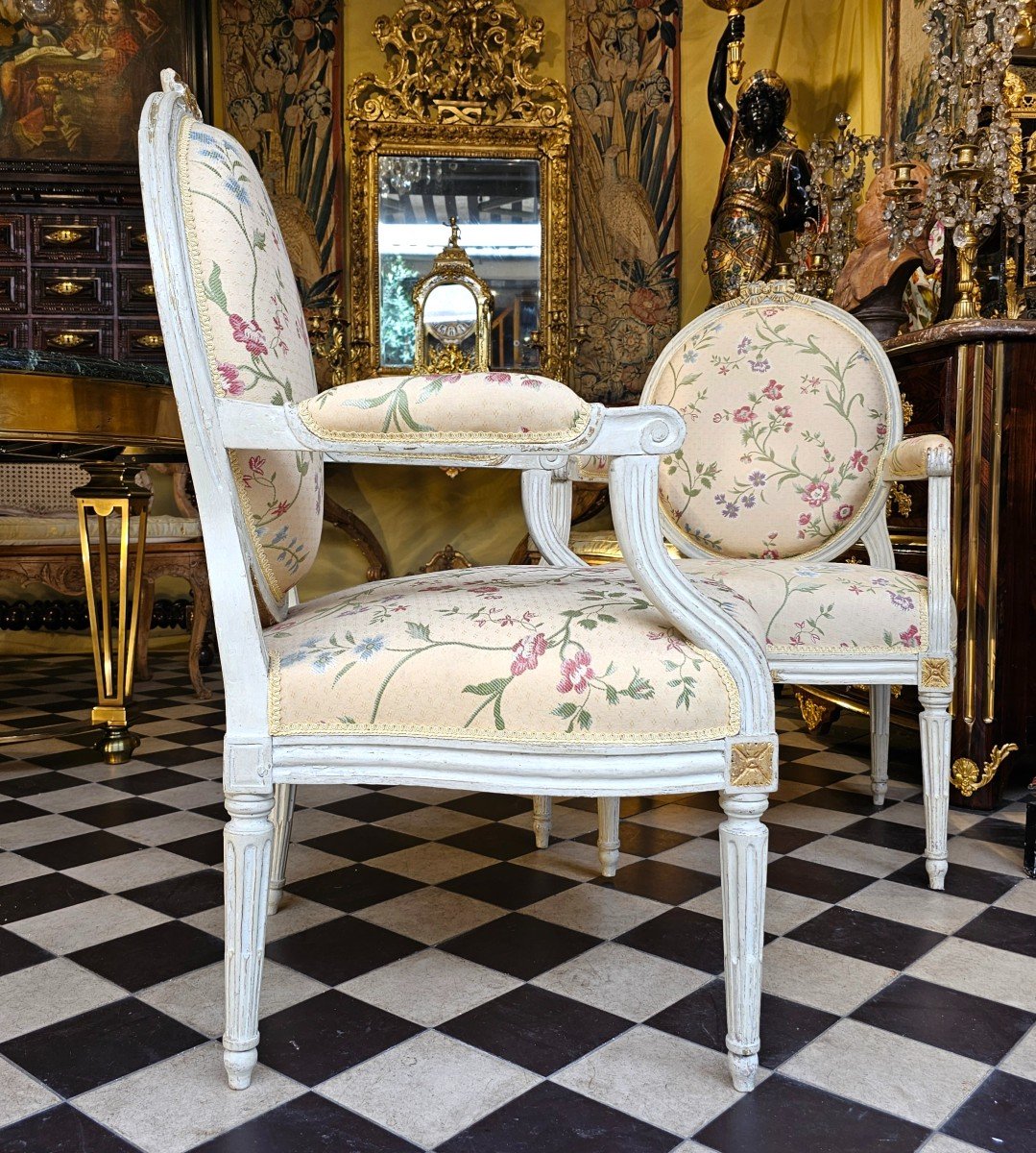 Paire De Fauteuils à Dossier à La Reine Epoque Louis XVI-photo-3