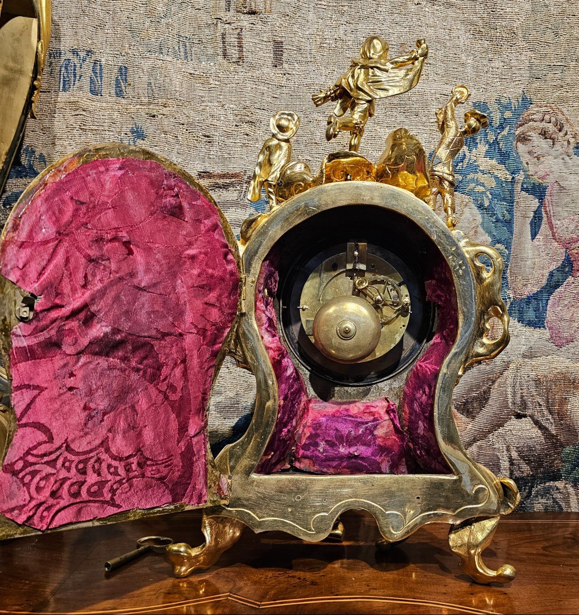 Pendule En Bronze Doré Epoque Louis XV-photo-3