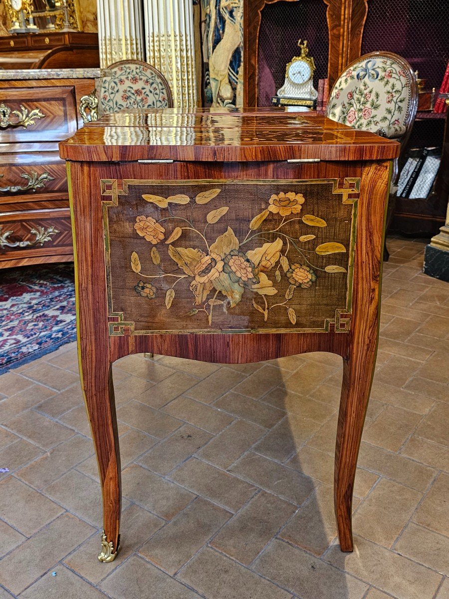 Transitional Period Box Dressing Table -photo-2