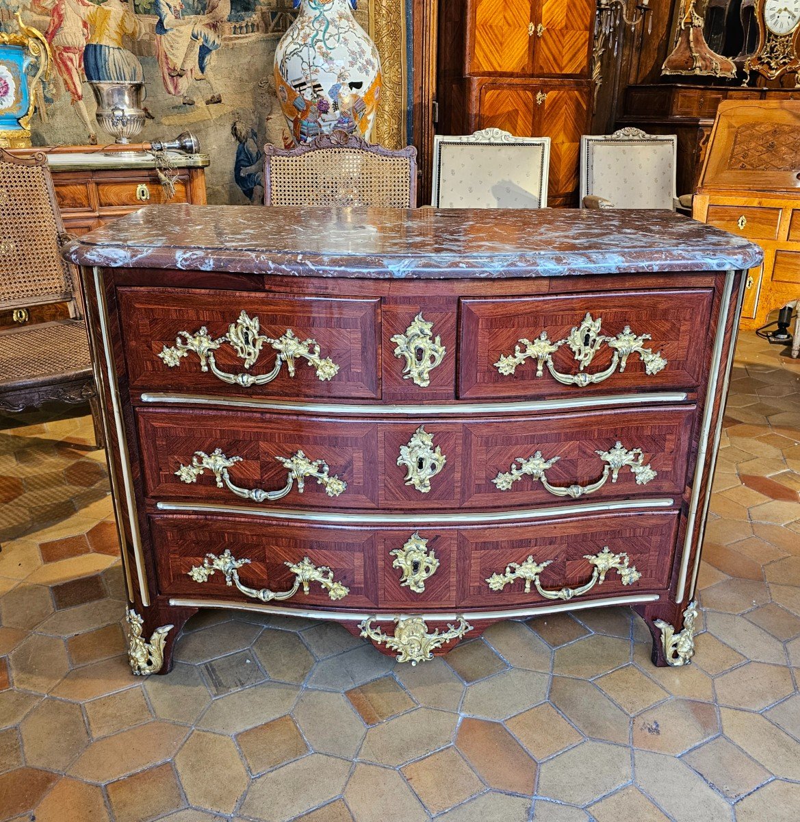 Louis XV Period Arched Commode-photo-2