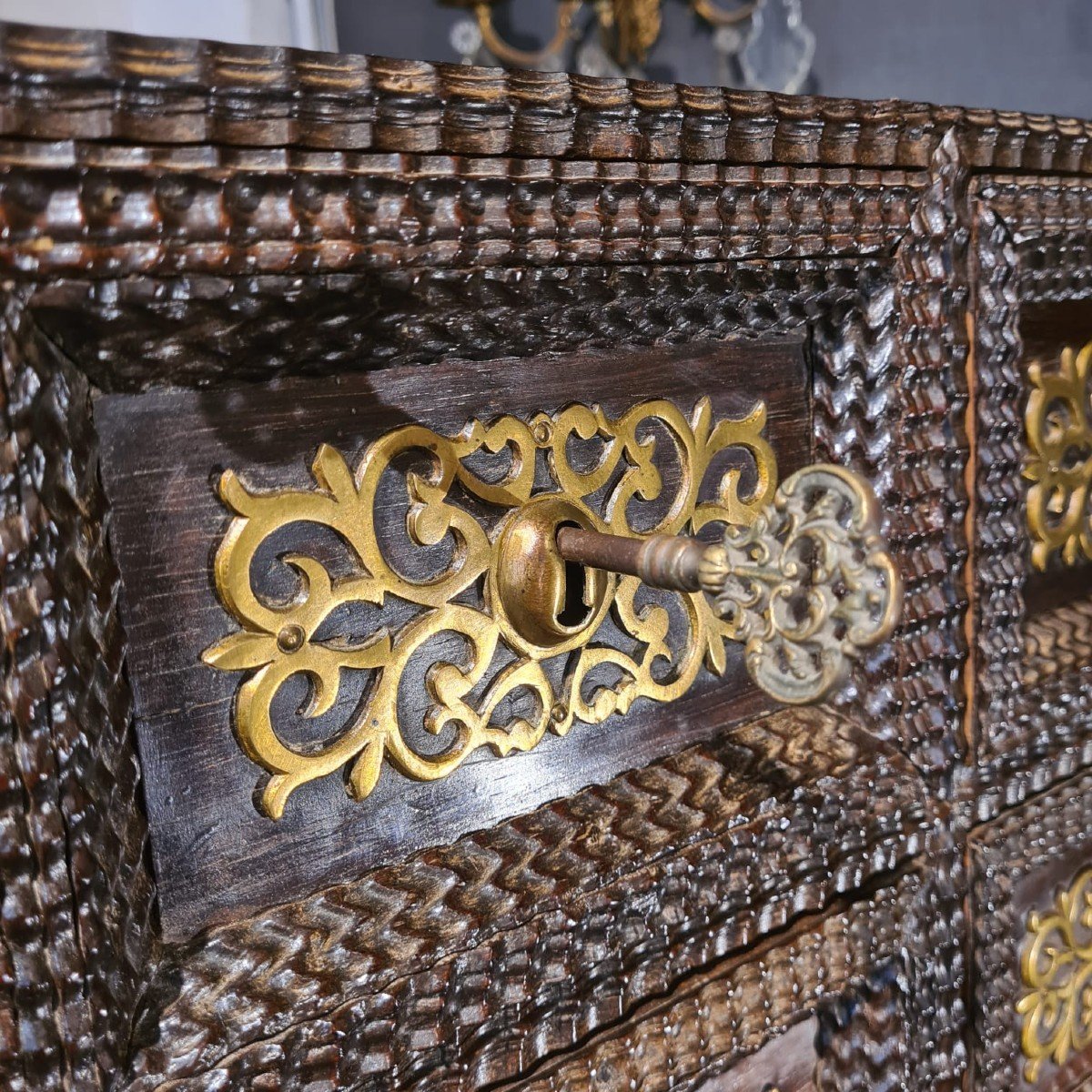 Cabinet En Palissandre Du XVIIème Siècle-photo-2