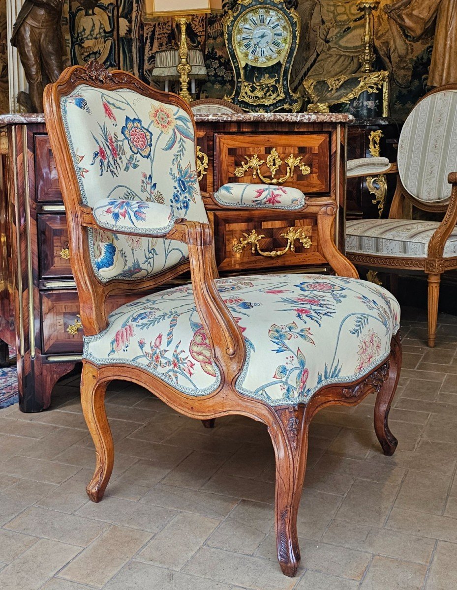 Pair Of Large Louis XV Period Armchairs-photo-2