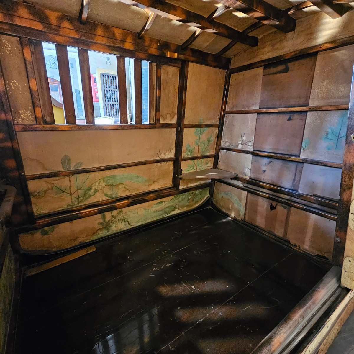 Edo Period Black Lacquer Palanquin-photo-3