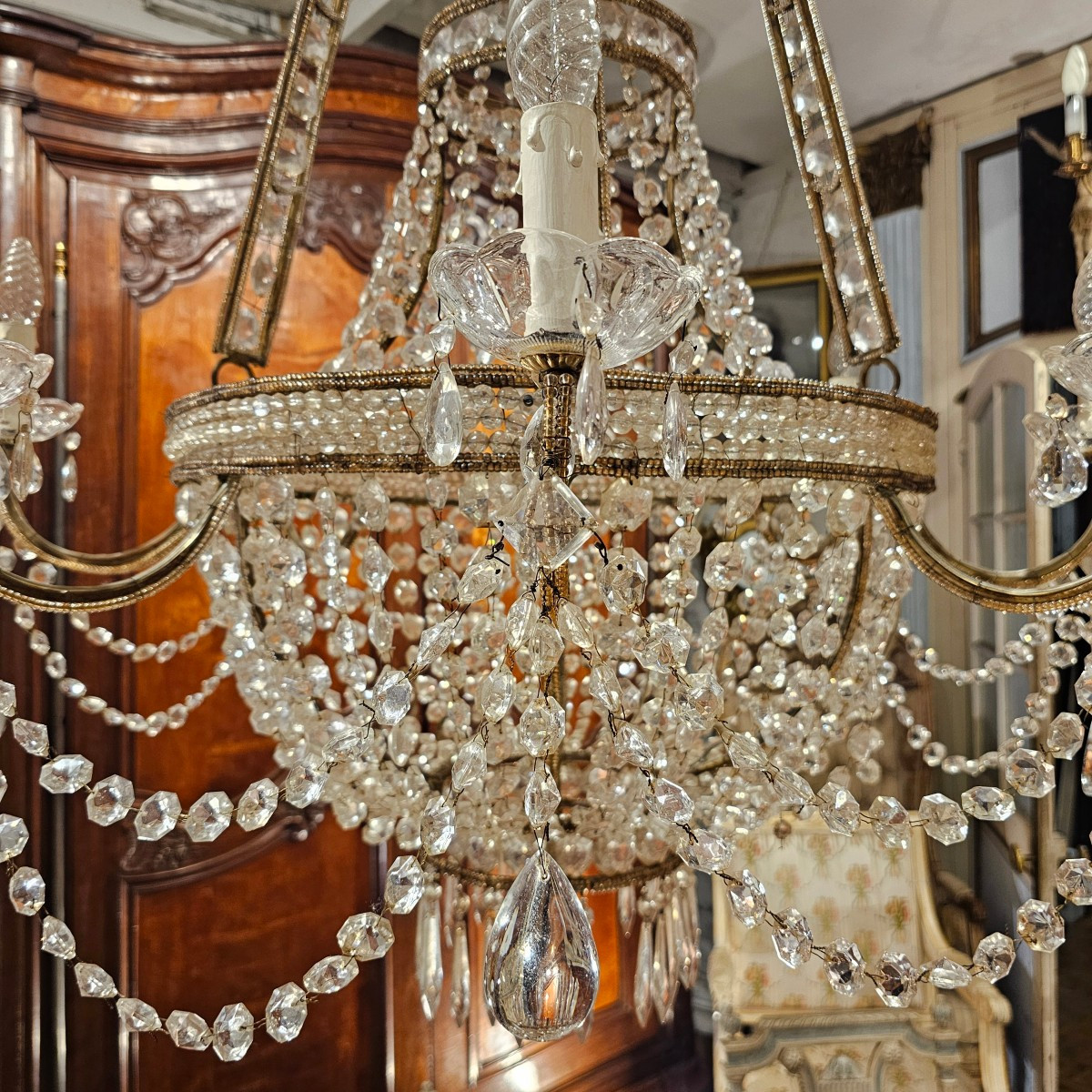 Louis XVI Style Gilt Bronze And Crystal Chandelier-photo-2