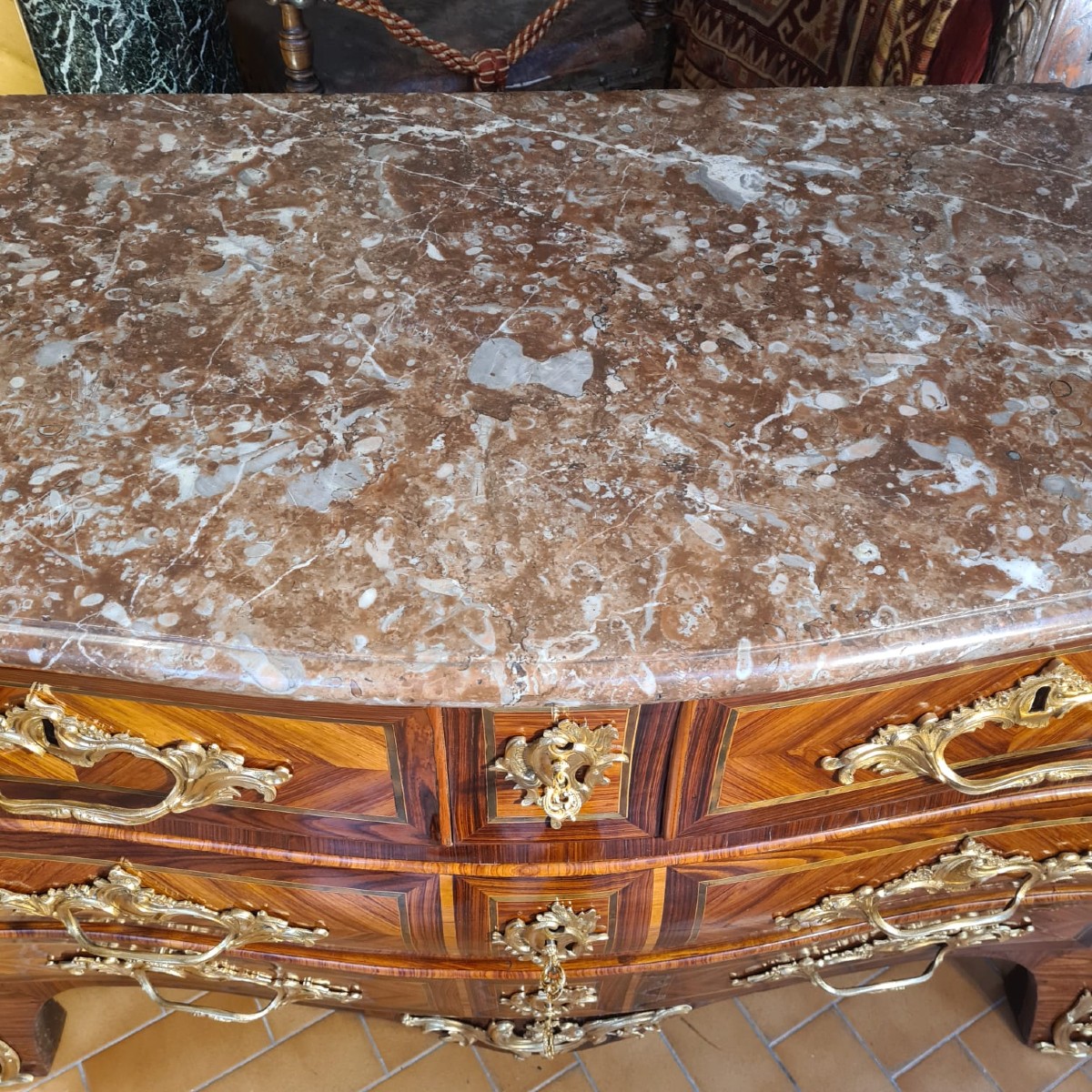 Commode De Forme Tombeau Epoque Louis XV-photo-3