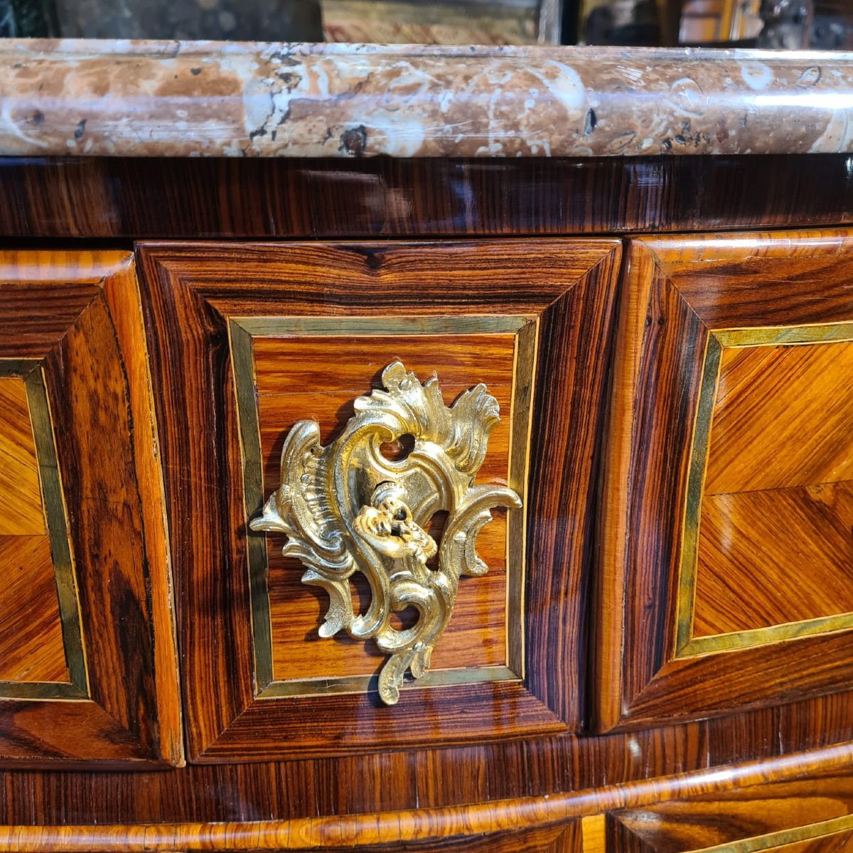 Commode De Forme Tombeau Epoque Louis XV-photo-2
