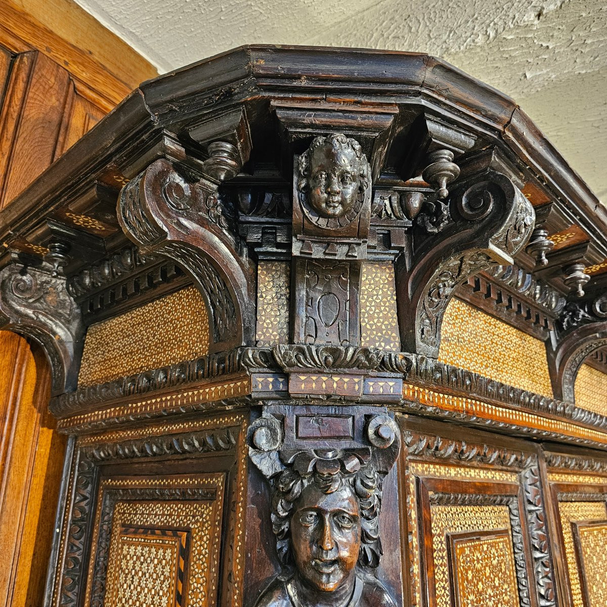 17th Century Four-door Buffet-photo-2
