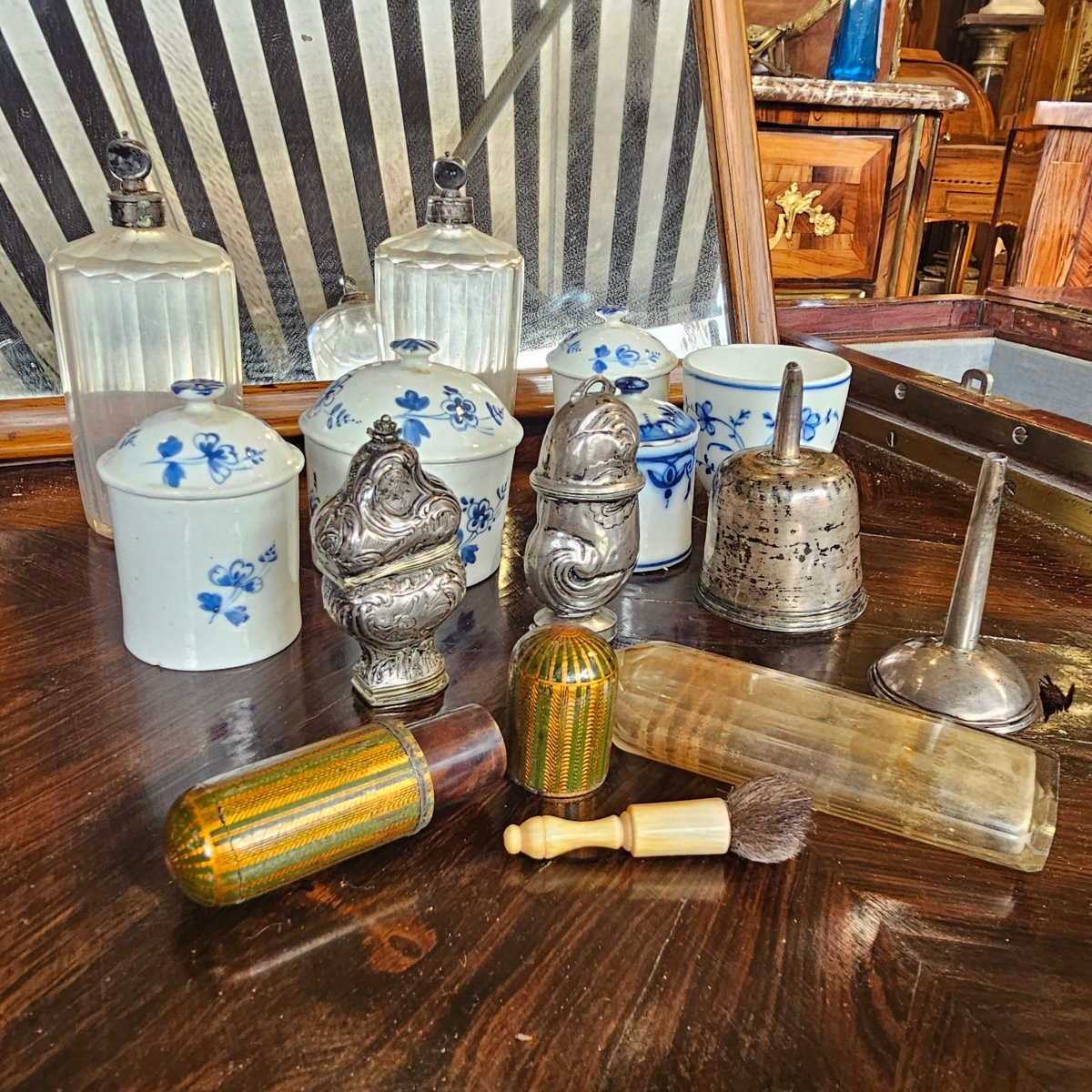 Coiffeuse en Palissandre Epoque Louis XV-photo-3