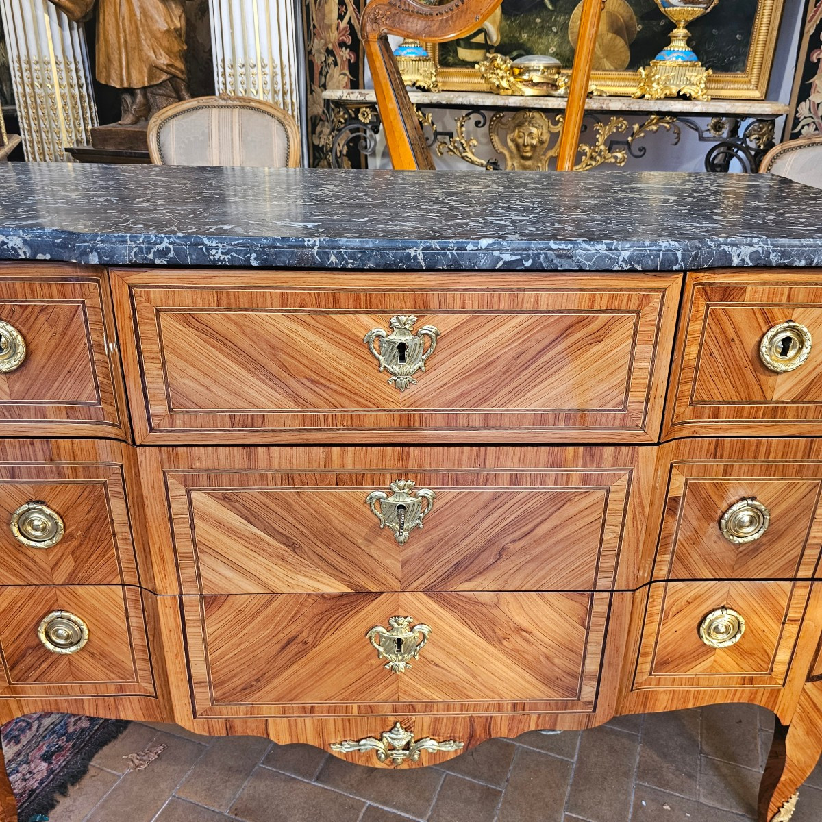 Commode à Ressaut Epoque Transition Louis XV-Louis XVI-photo-4