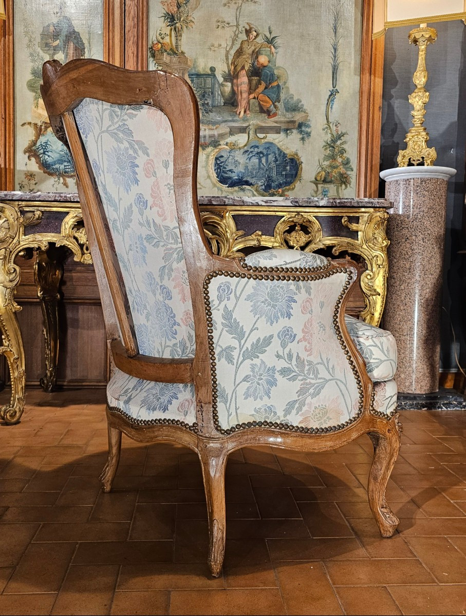 Louis XV Period Natural Wood Bergère-photo-1